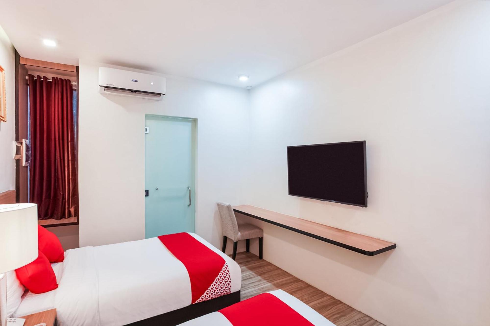 Oyo 489 Casa Mia Hotel Suites General Santos City Exterior photo