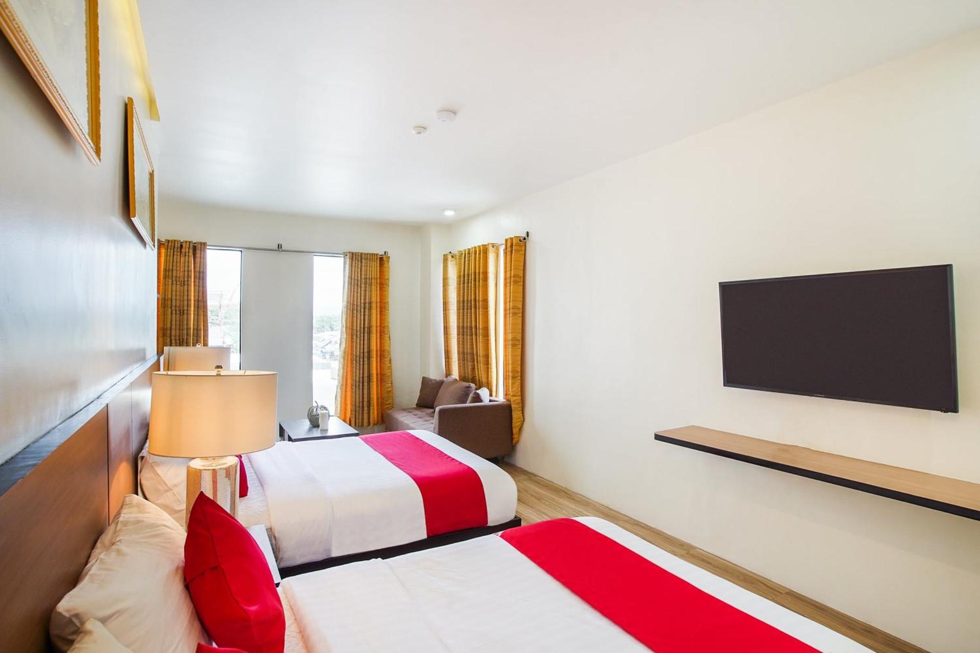 Oyo 489 Casa Mia Hotel Suites General Santos City Exterior photo